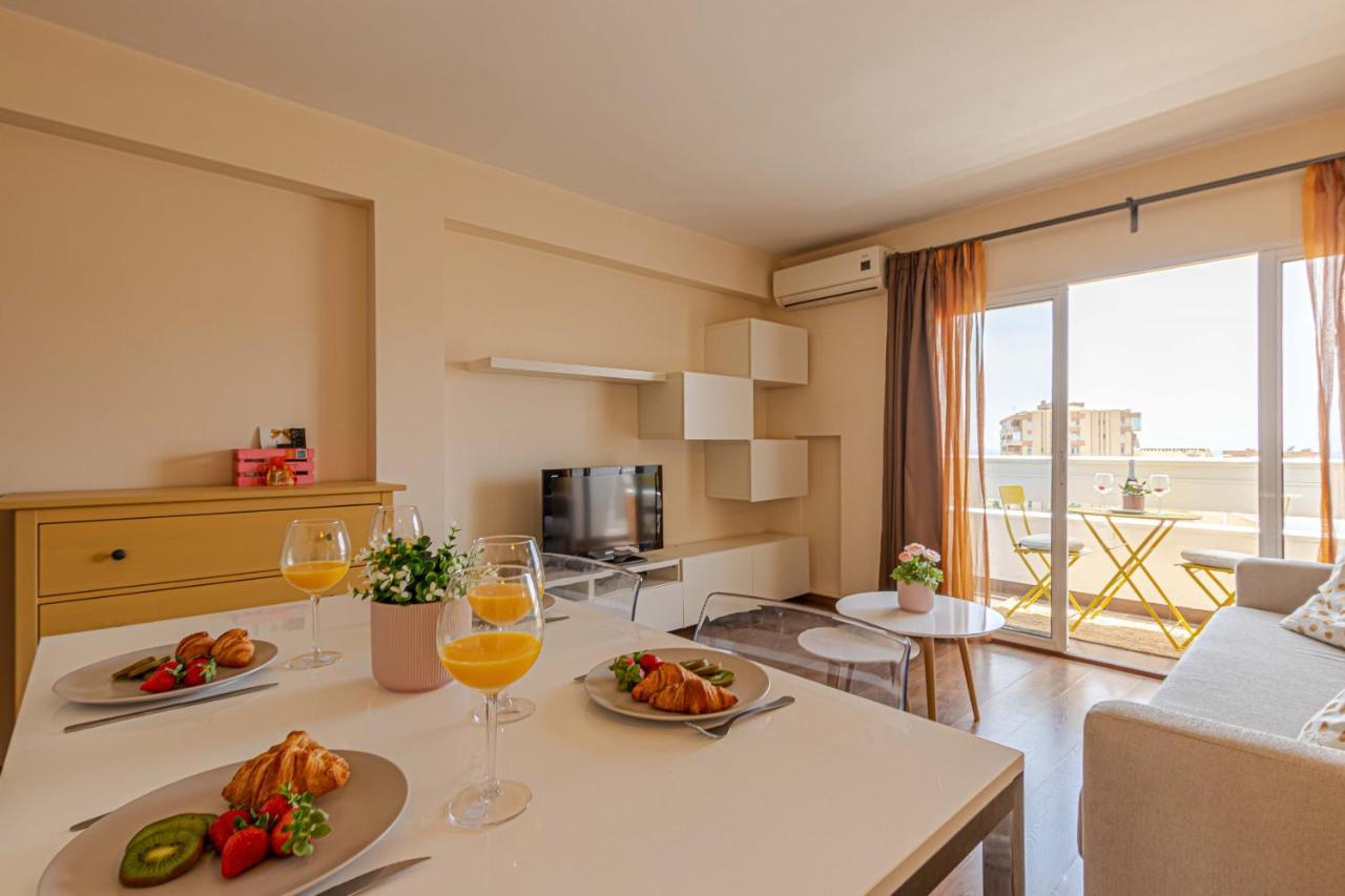 797 Holiday Rentals- Atico En Arroyo De La Miel Con Hermosas Vistas Бенальмадена Екстер'єр фото